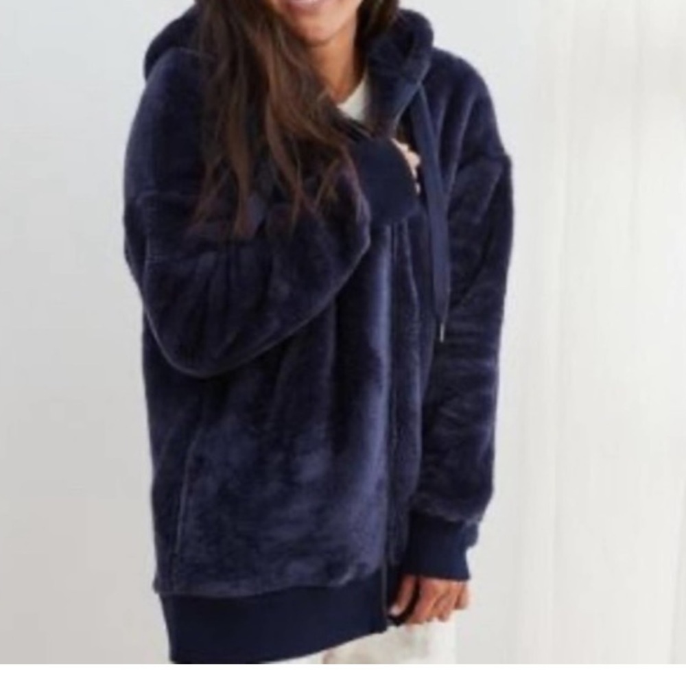 Aerie fuzzy Sherpa oversized hoodie woman’s XL blue